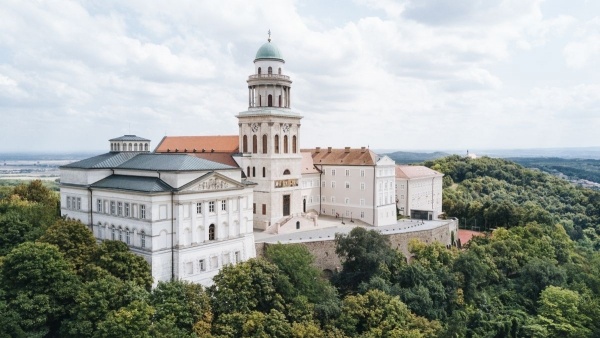 Márton nap a Szent Márton hegyen: Pannonhalma és Pápa