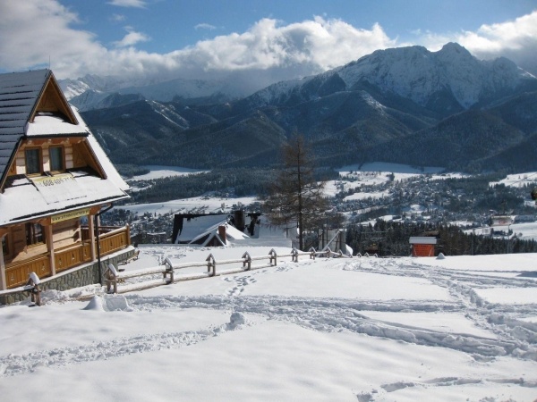 ADVENT ZAKOPANE ÉS BÁRTFA - Felvonóval a Gubalowka hegyre, Bártfa és Kassa történelmi belvárosa ***