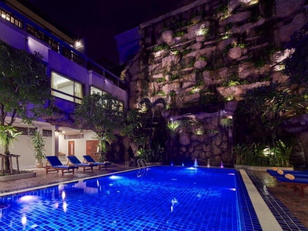 The Agate Pattaya Boutique Resort + Bangkok 4* ****