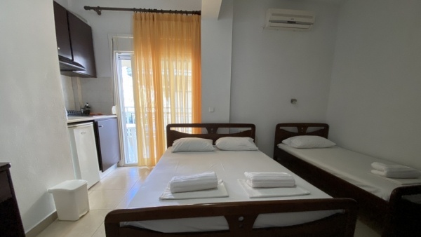 Villa Sarros Apartmanház (Busz)