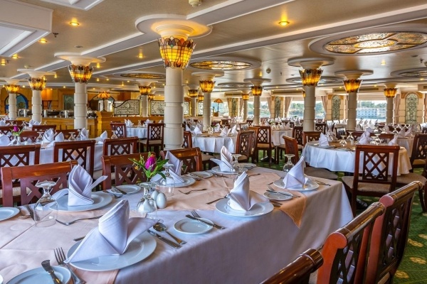 Sonesta Hotel, Tower and Casino - Nile cruise - AMC Royal Hotel and Spa *****, Egyiptom